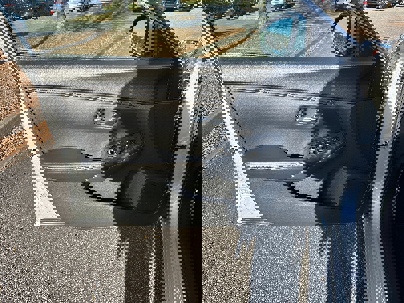 Used 2023 Nissan Sentra SV image 10