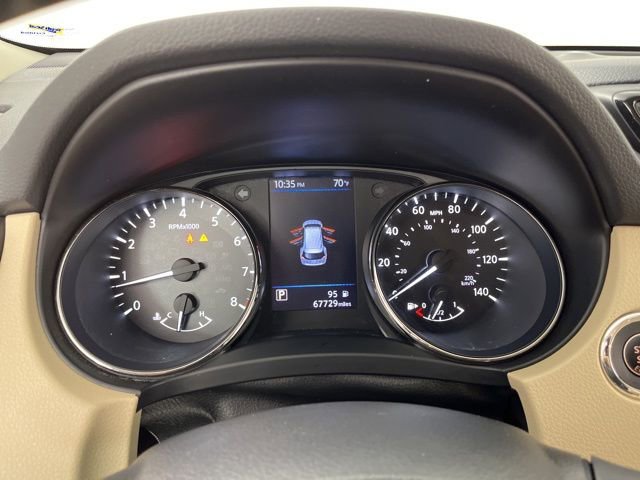 Used 2020 Nissan Rogue SV image 23