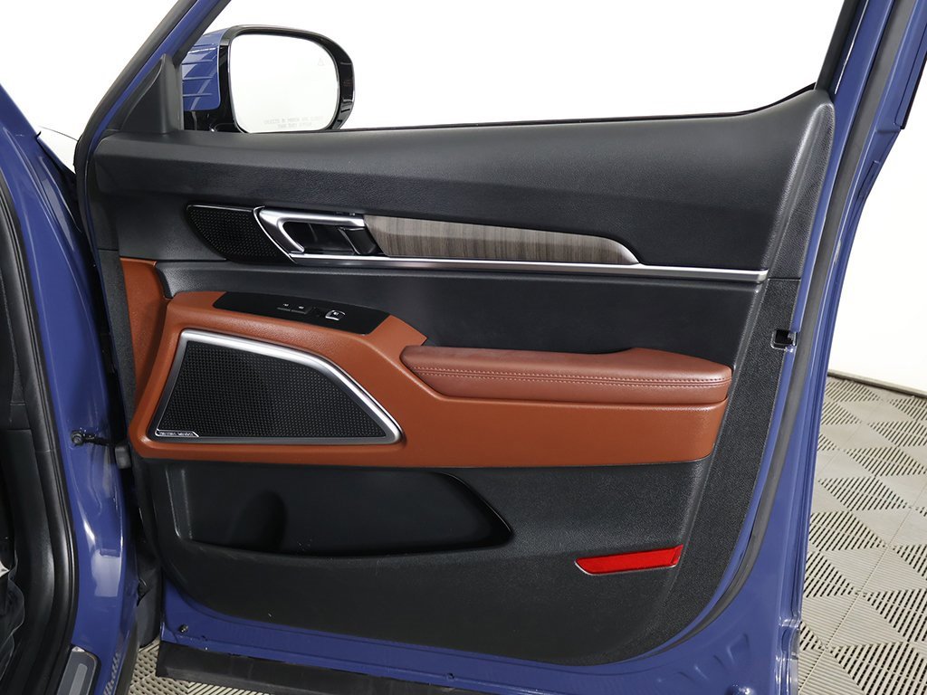 Used 2023 Kia Telluride SX image 29