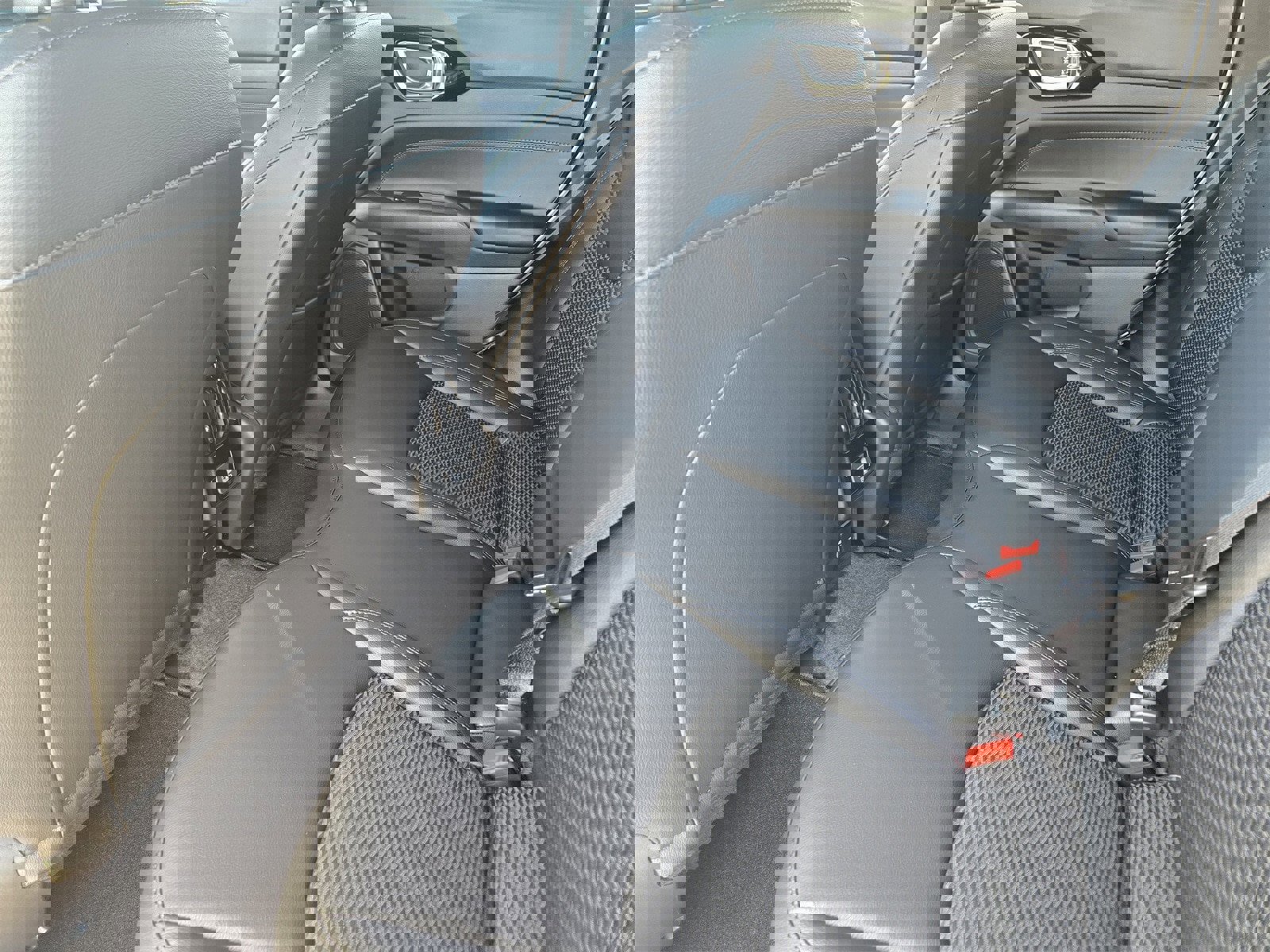 New 2026 Jeep Compass Latitude image 28