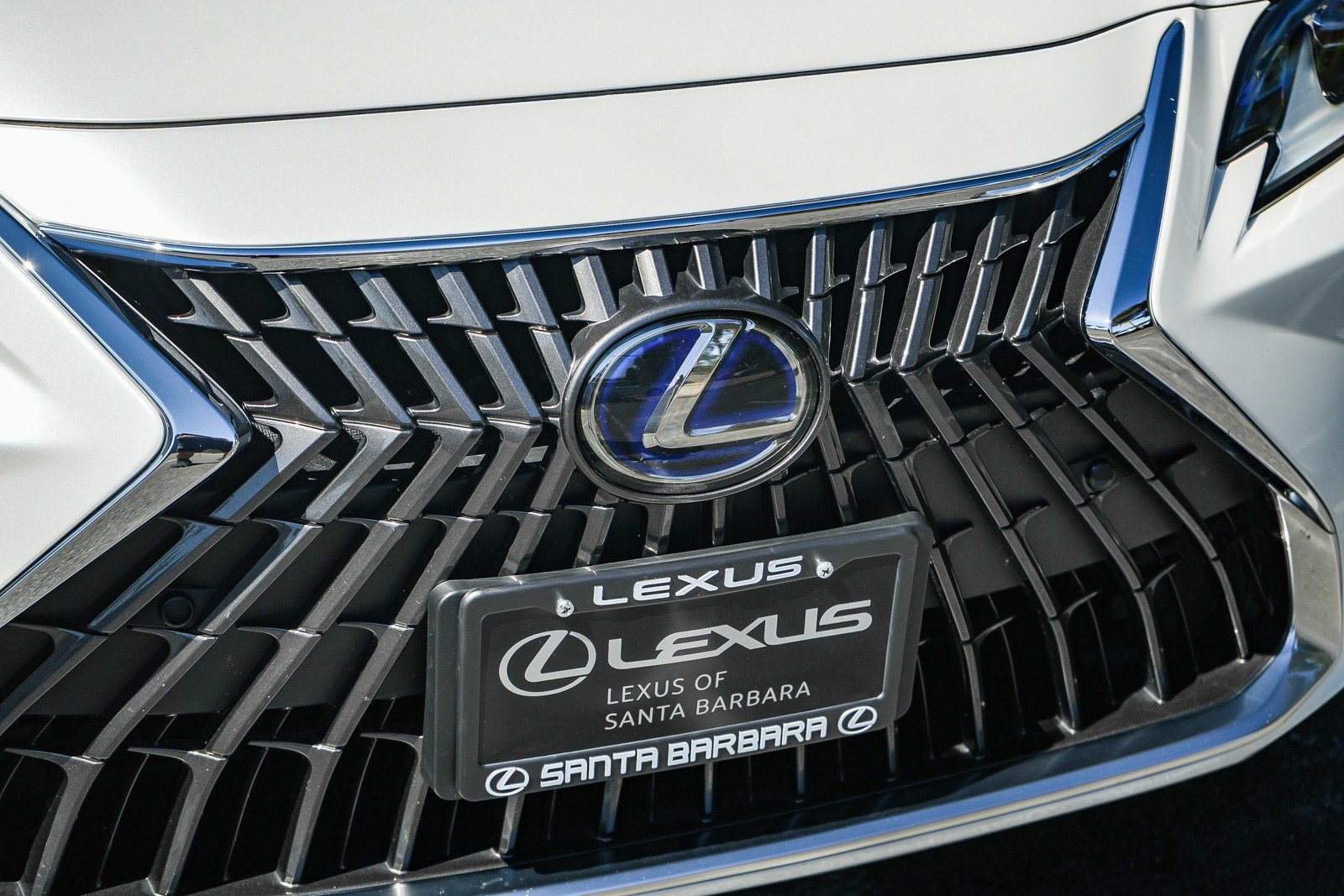 Used 2022 Lexus ES 300h w/ Premium Package FWD image 9