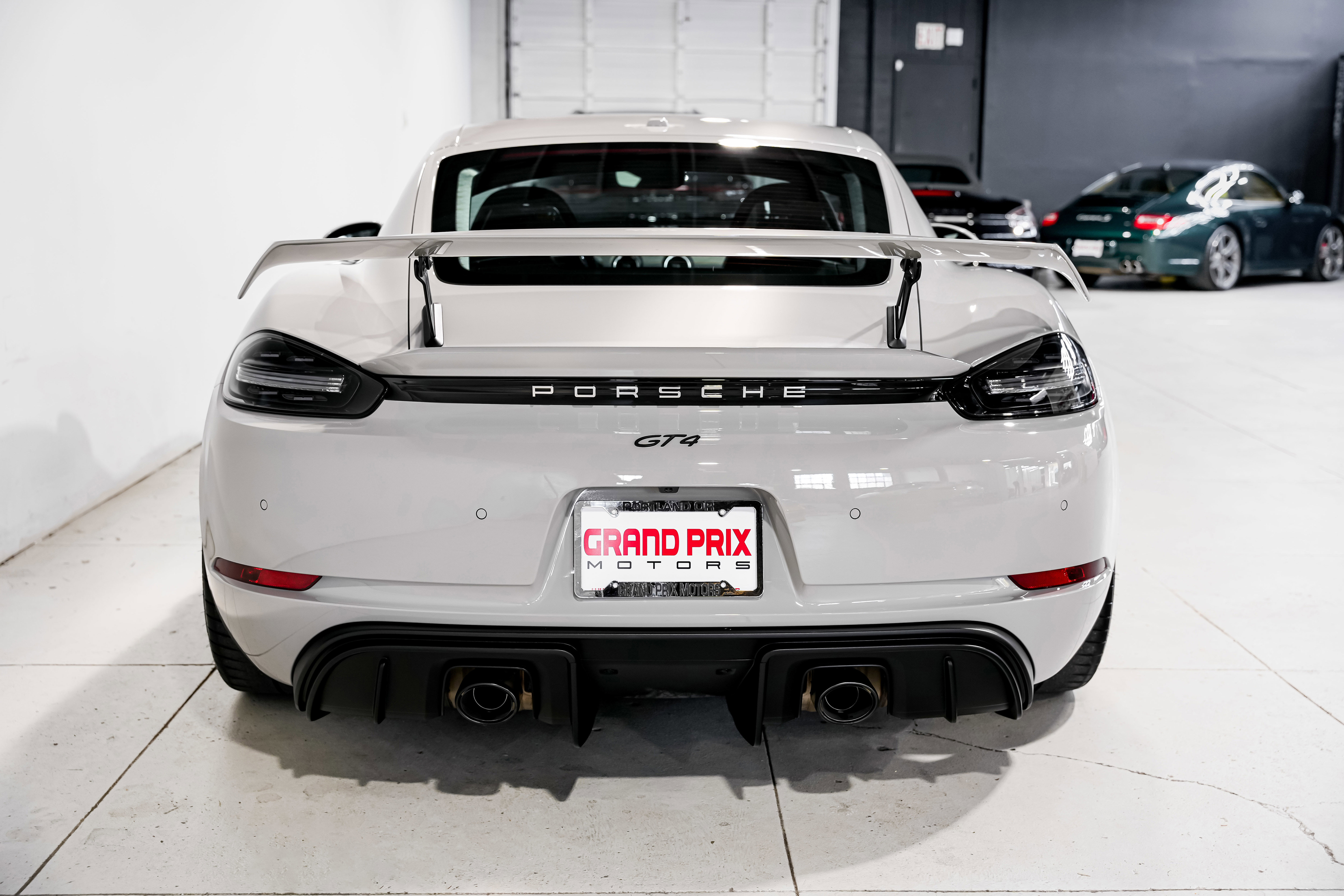 Used 2021 Porsche 718 Cayman GT4 image 5