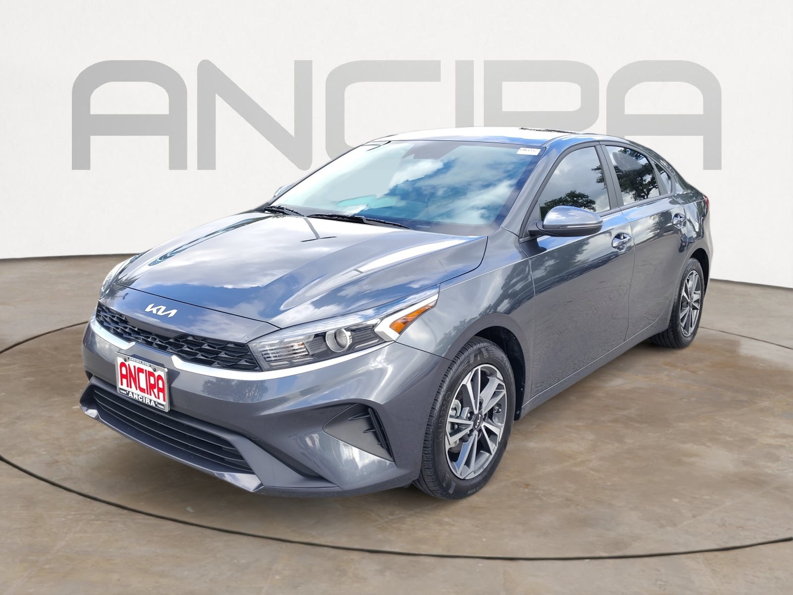 Used 2023 Kia Forte LXS w/ LXS Technology Package FWD image 6
