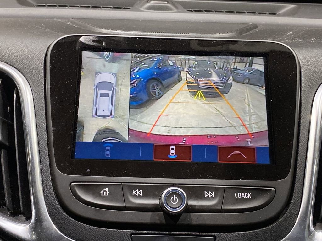 Used 2018 Chevrolet Equinox Premier image 4