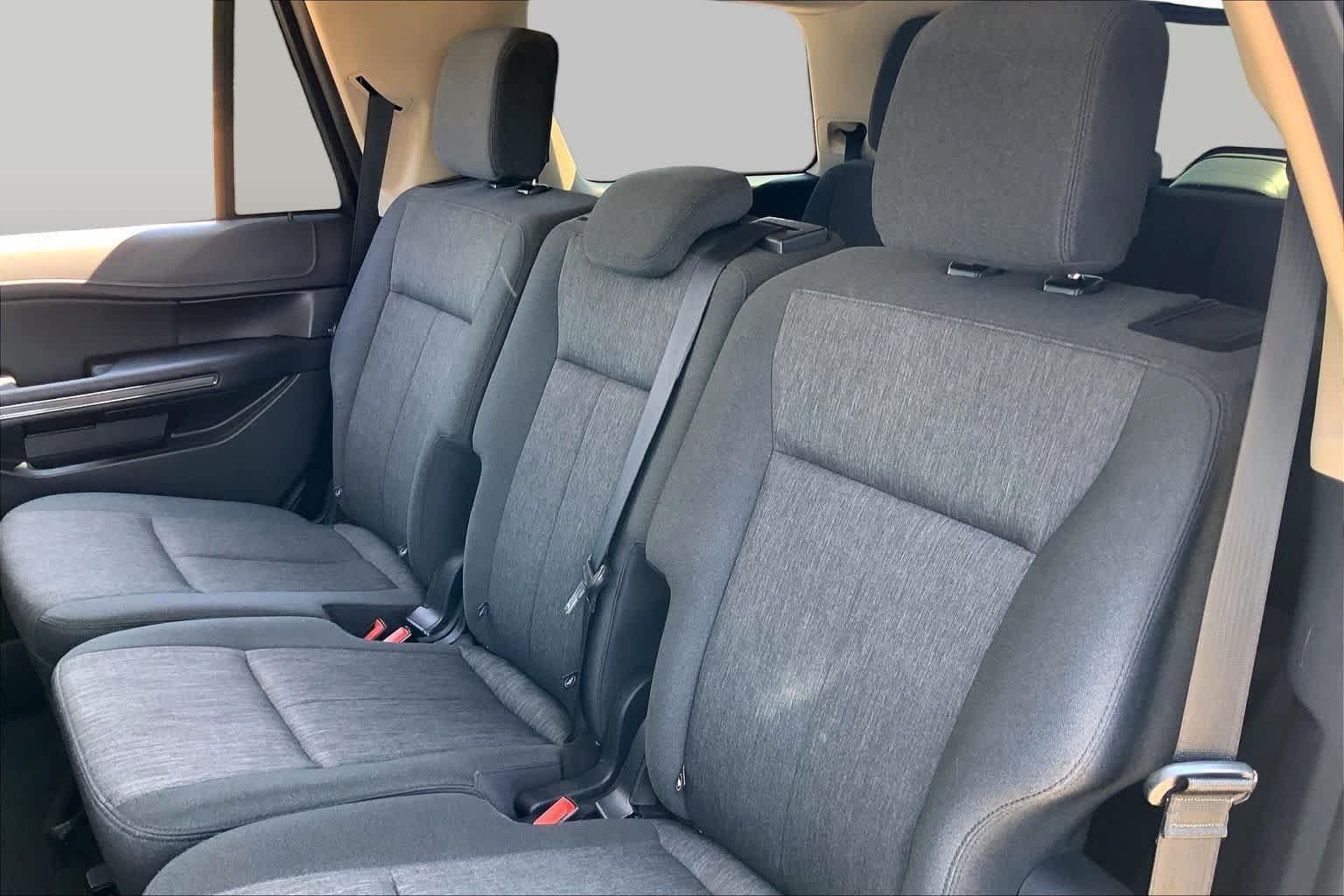 Used 2024 Ford Expedition XLT AWD/4WD image 20