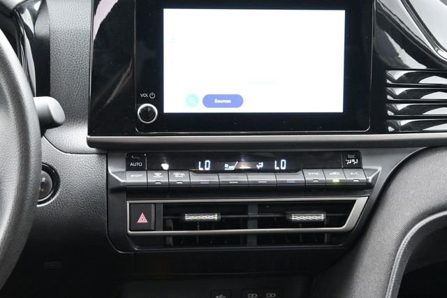 Used 2025 Toyota Camry LE FWD image 11