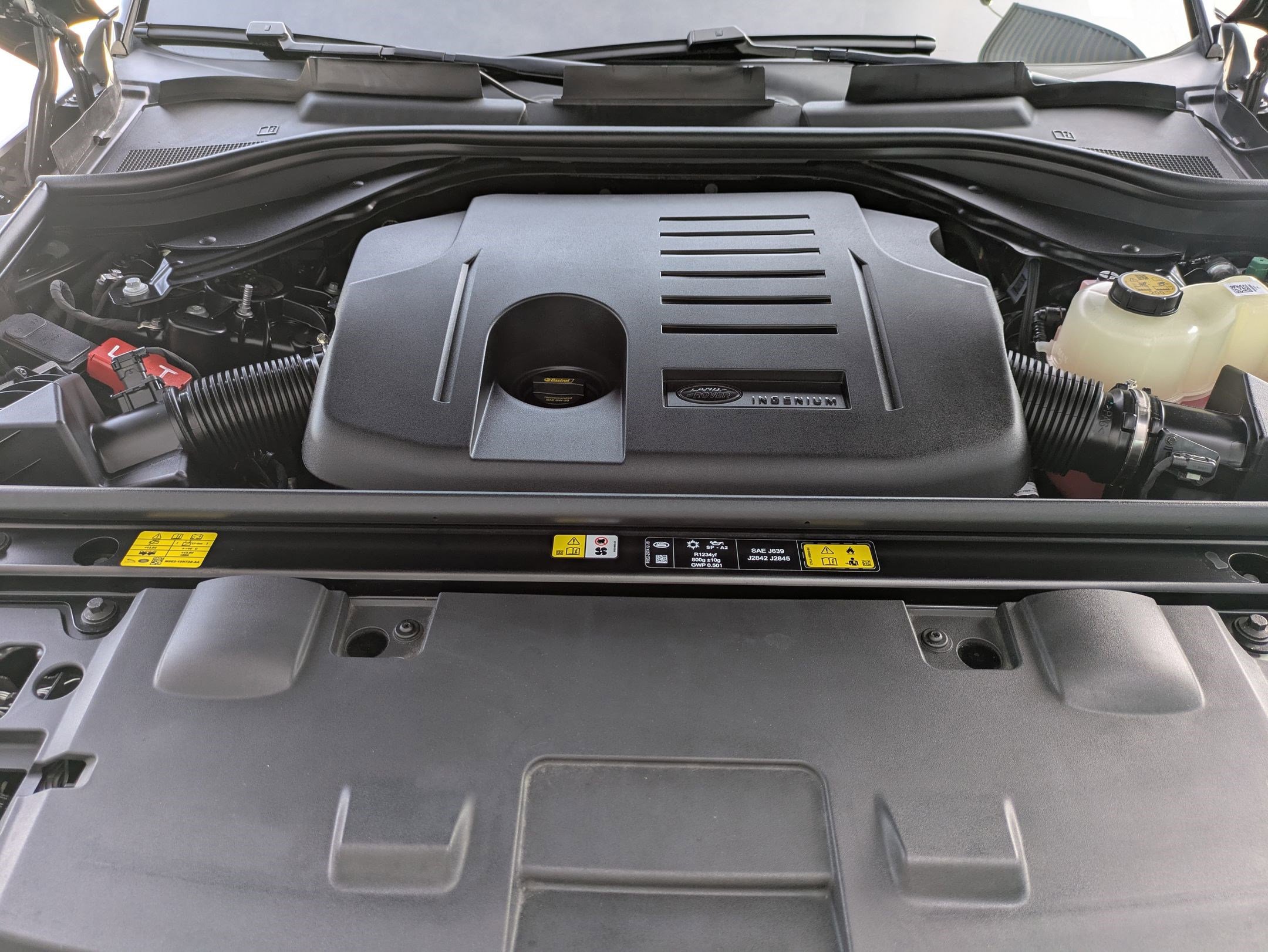 Certified 2025 Land Rover Range Rover Sport image 33