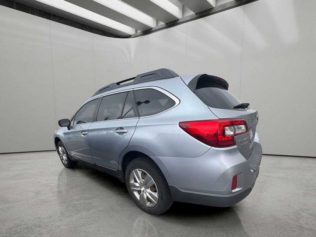 Used 2015 Subaru Outback 2.5i AWD/4WD image 2