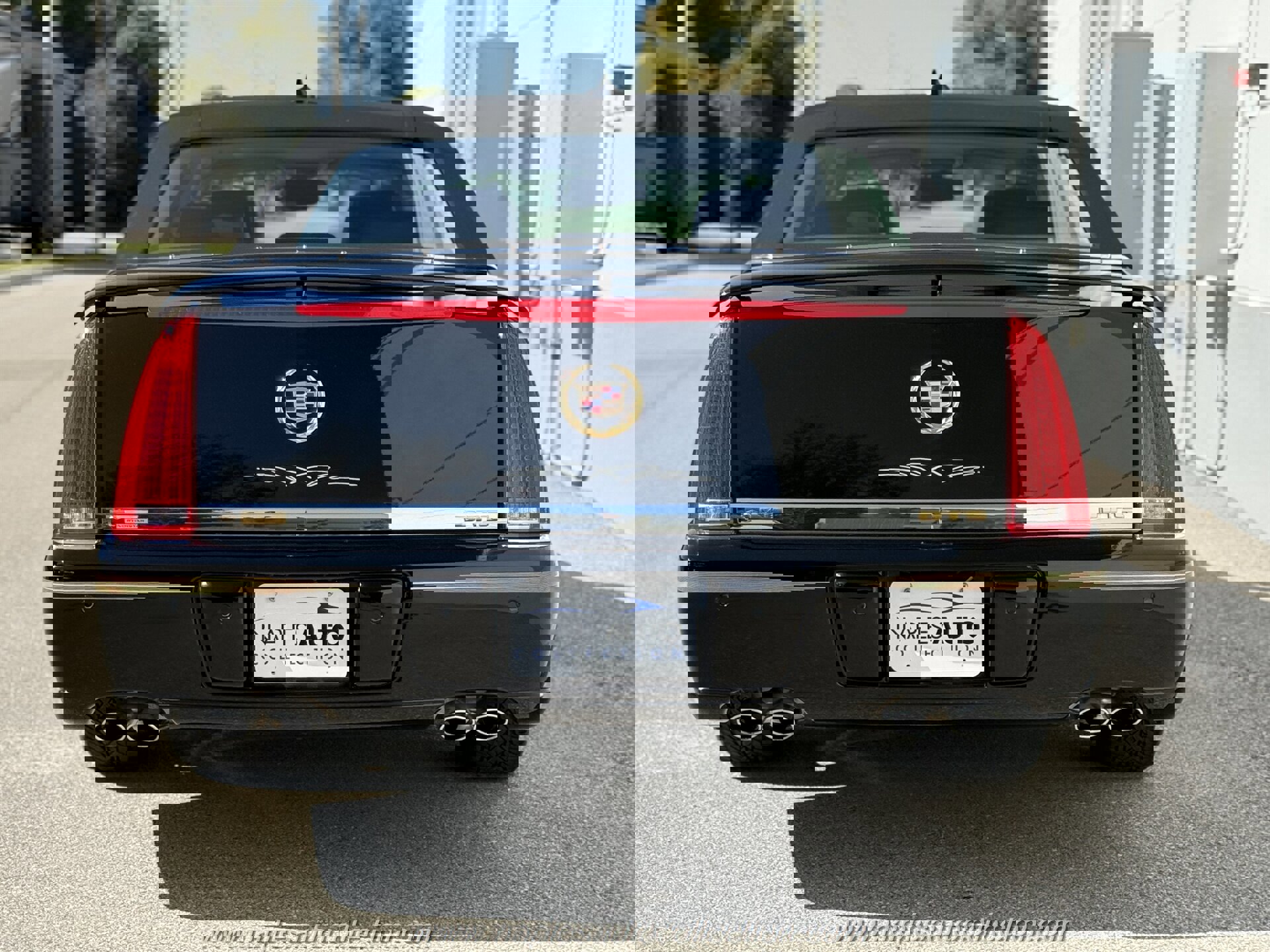 Used 2011 Cadillac DTS Premium image 8