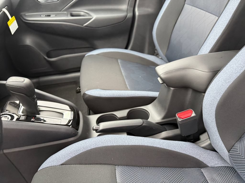 New 2025 Nissan Versa SV w/ Trunk Package FWD image 23