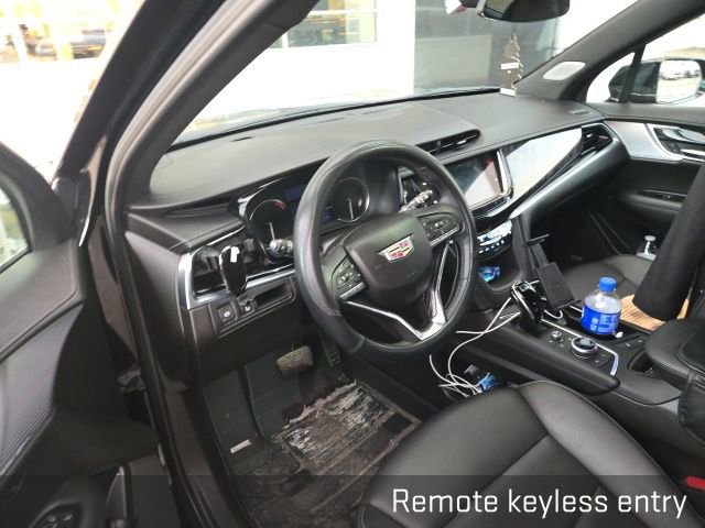 Used 2025 Cadillac XT6 Premium Luxury image 15