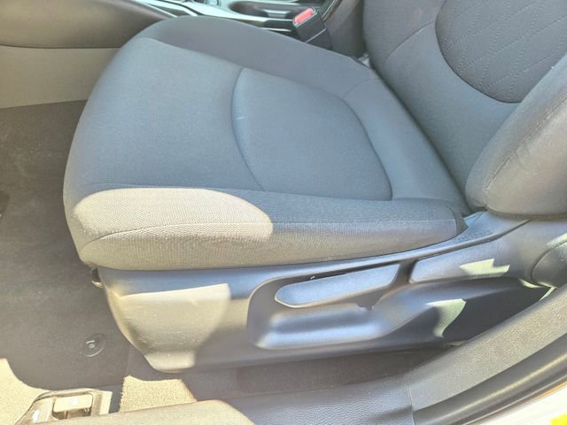 Used 2021 Toyota Corolla LE image 14