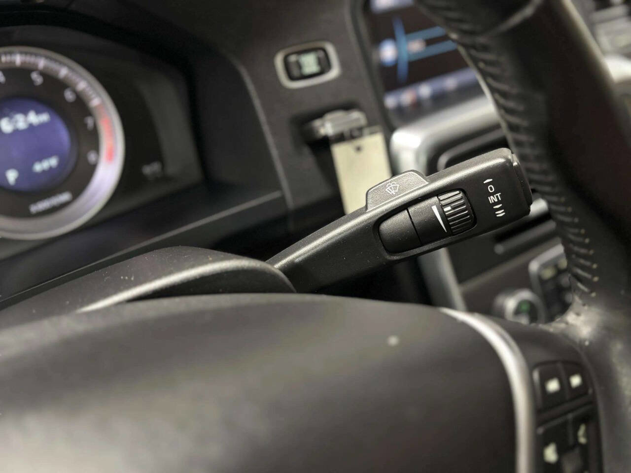 Used 2012 Volvo S60 T5 image 31