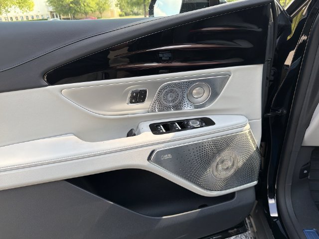 New 2026 Lincoln Nautilus Reserve AWD/4WD image 13
