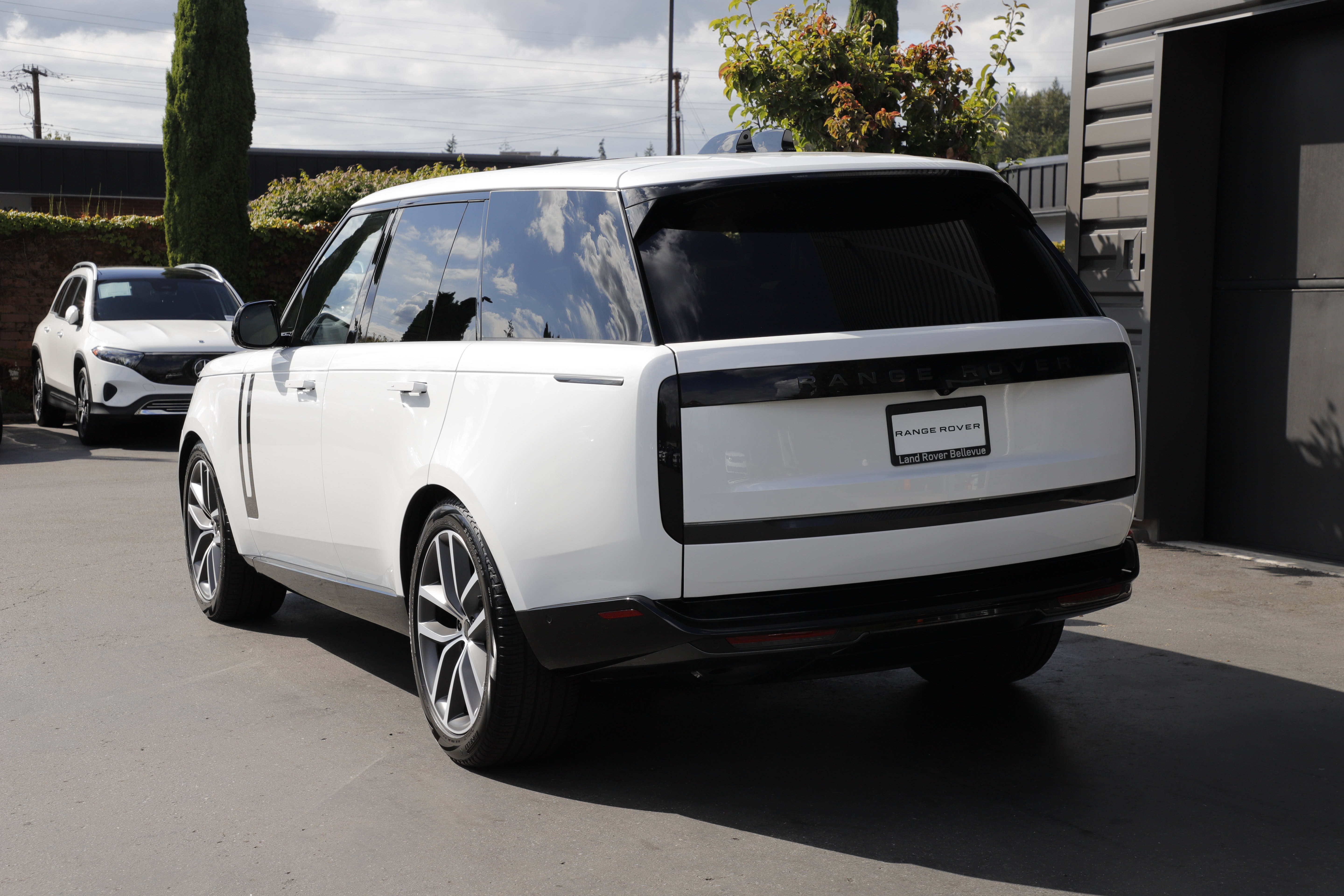 New 2026 Land Rover Range Rover SE AWD/4WD image 6