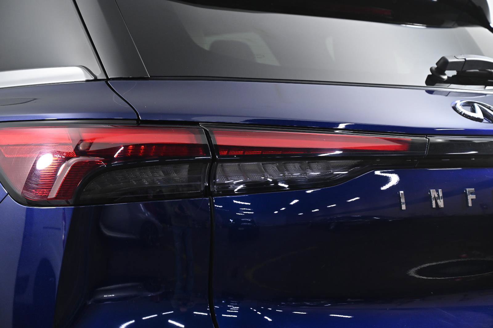 Used 2022 INFINITI QX60 Luxe w/ Cargo Package image 6