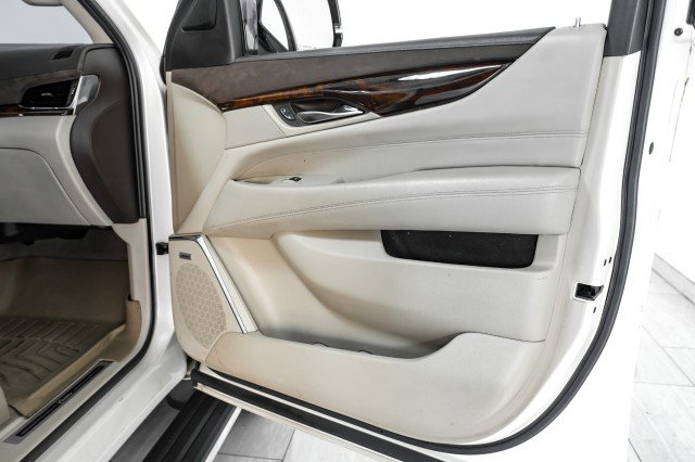 Used 2015 Cadillac Escalade Premium AWD/4WD image 49