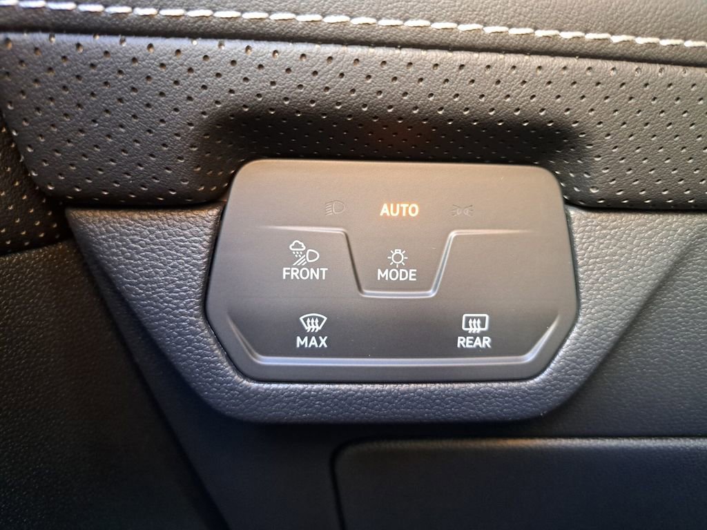 New 2026 Volkswagen Atlas Cross Sport SEL Premium R-Line image 14