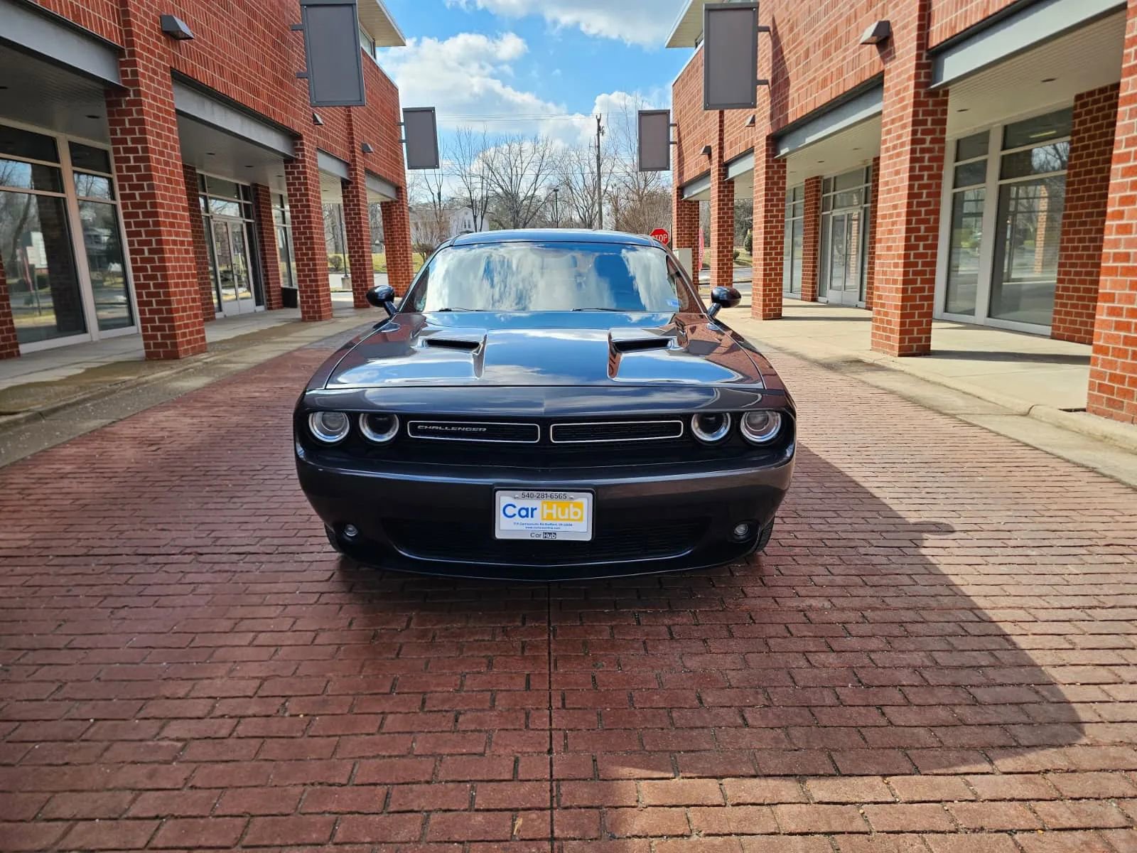 Used 2016 Dodge Challenger SXT Plus image 2