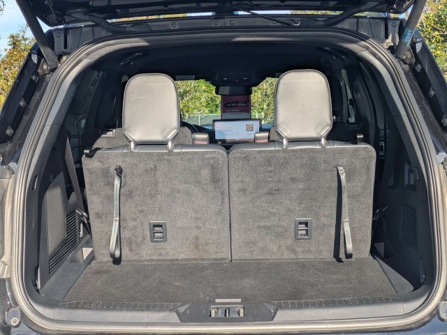 Certified 2026 Ford Explorer ST-Line w/ ST-Line Street Pack RWD image 13