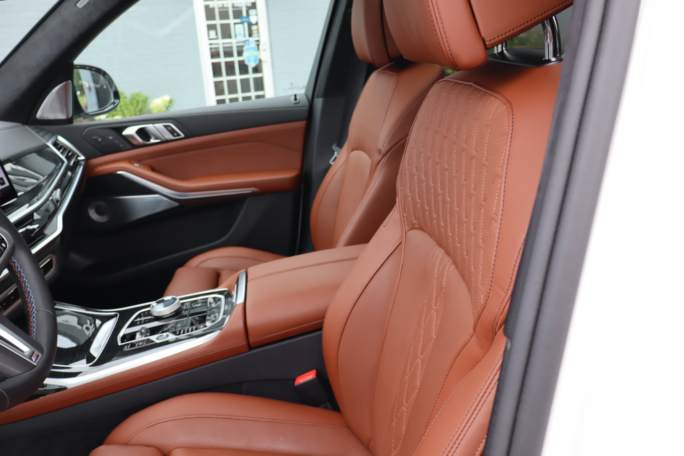 Used 2025 BMW X7 M60i AWD/4WD image 36