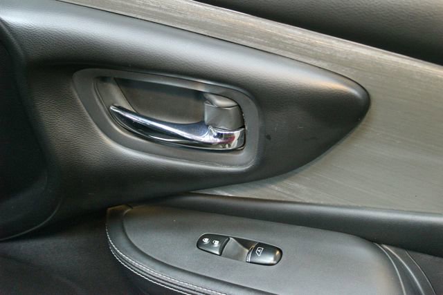 Used 2017 Nissan Murano SL image 9