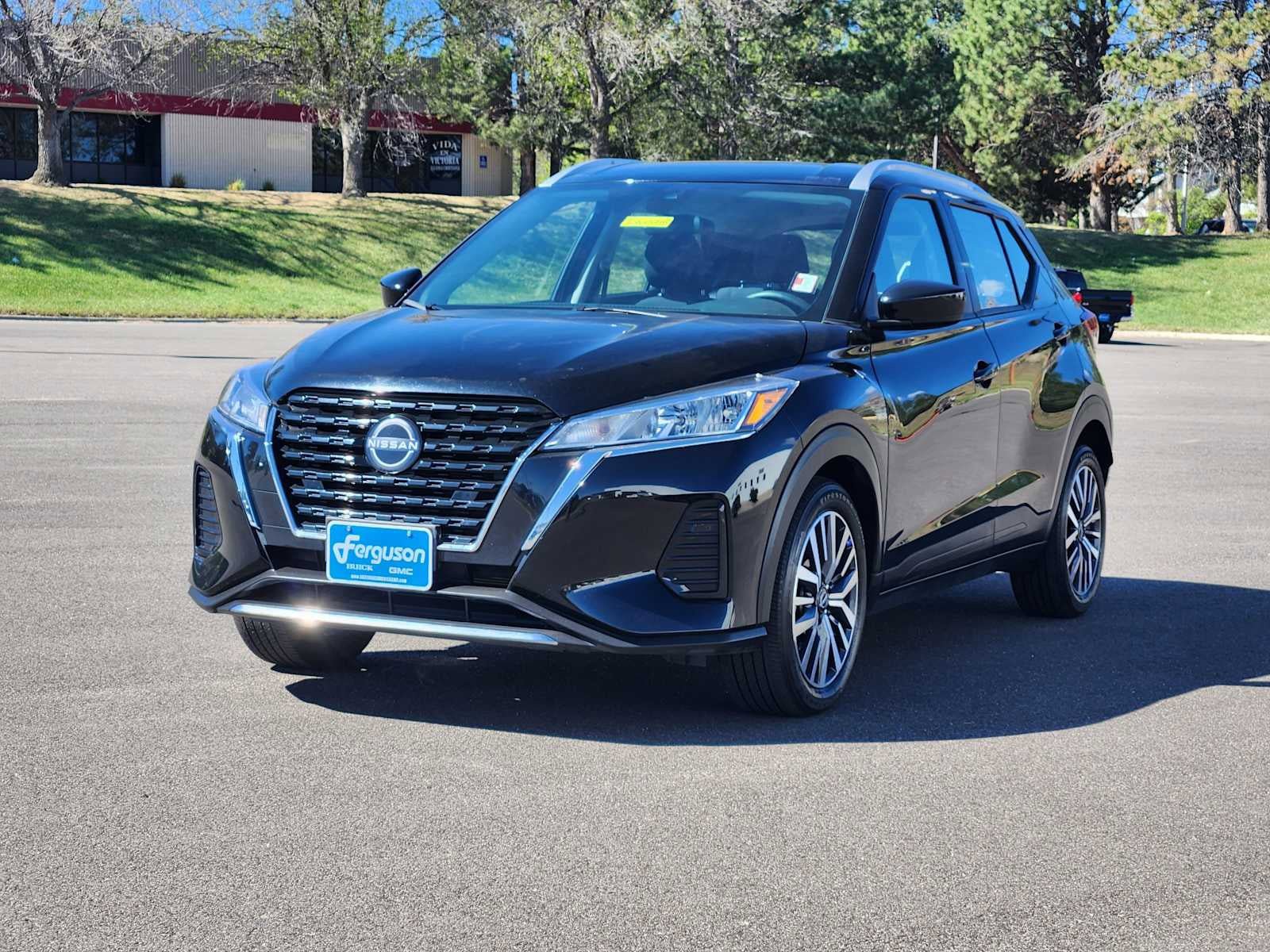 Used 2023 Nissan Kicks SV FWD image 4