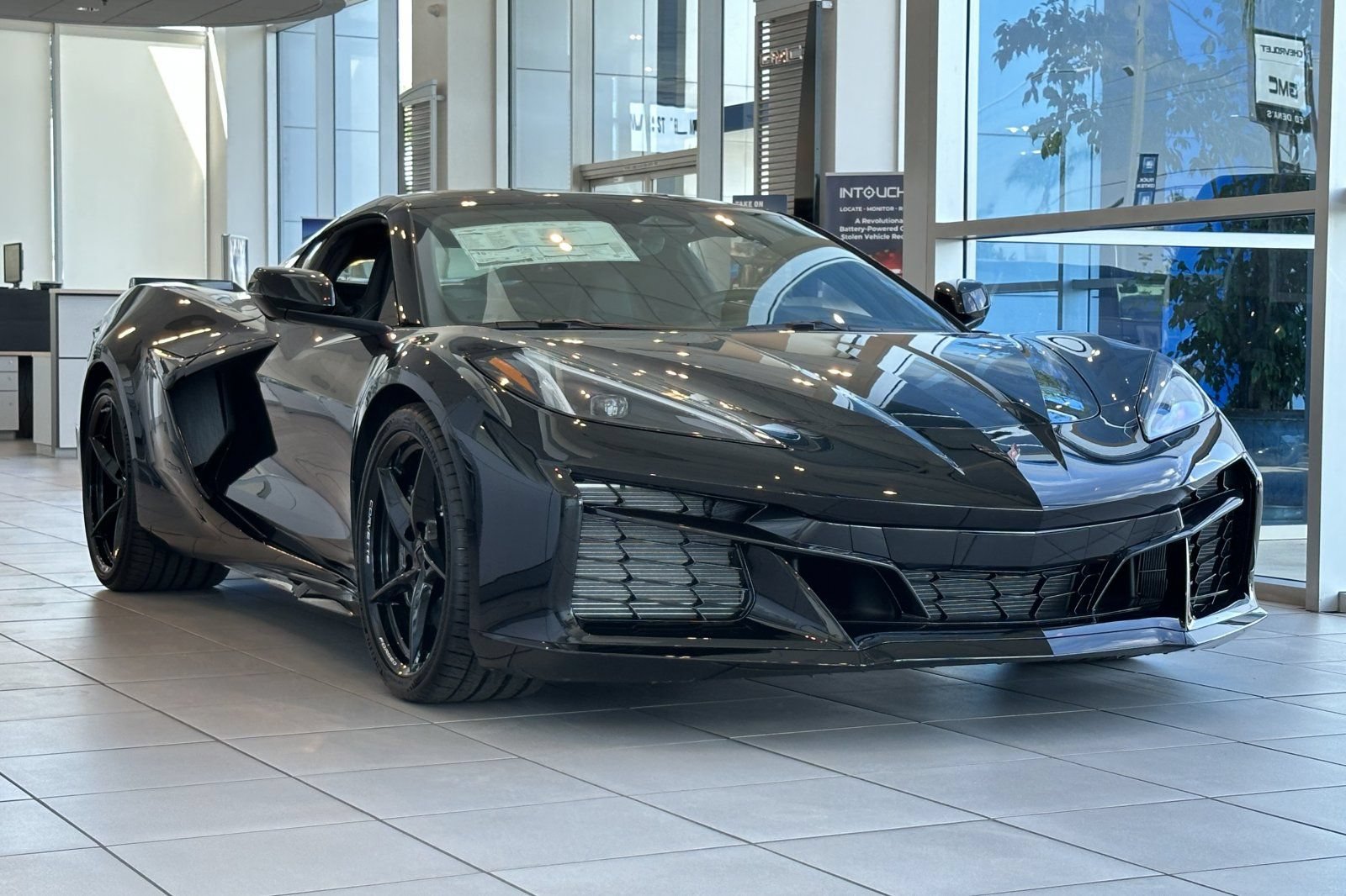 New 2025 Chevrolet Corvette E-Ray AWD/4WD image 2
