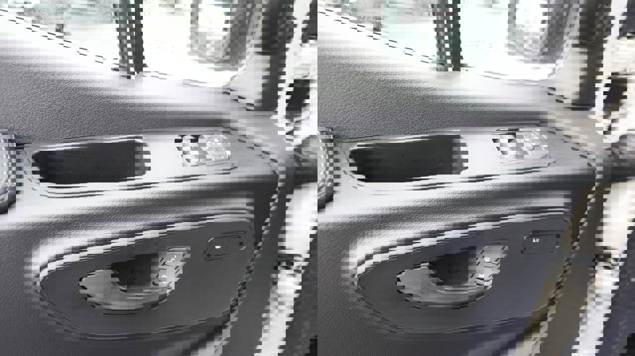 New 2026 Mercedes-Benz Sprinter 144 Cargo image 20