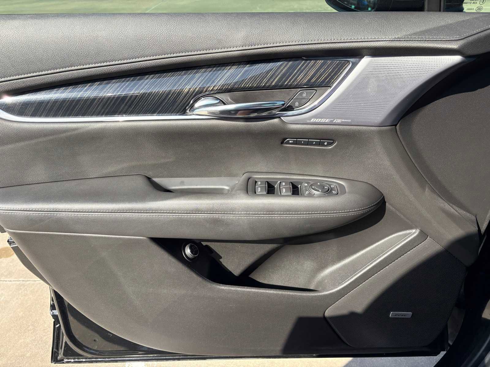 Used 2020 Cadillac XT6 Premium Luxury image 13