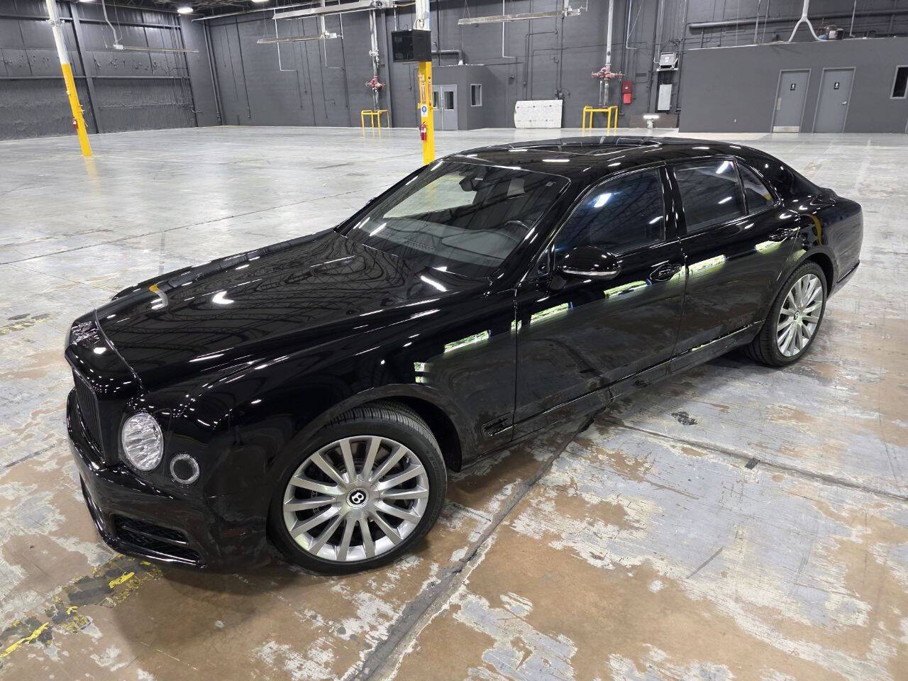 Used 2017 Bentley Mulsanne RWD image 13