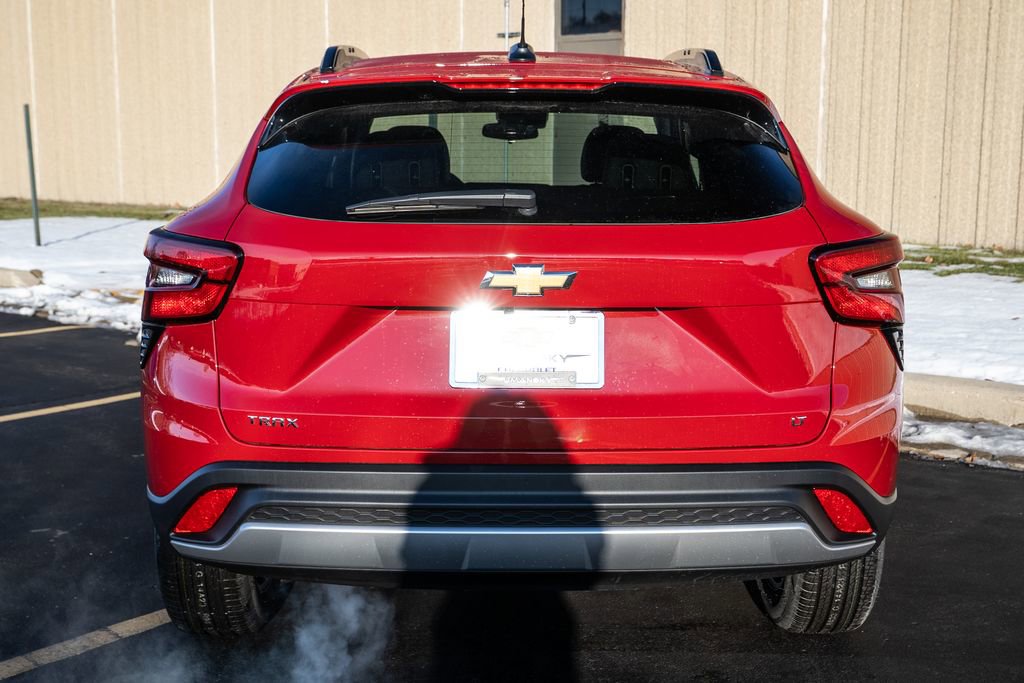 New 2026 Chevrolet Trax LT image 6