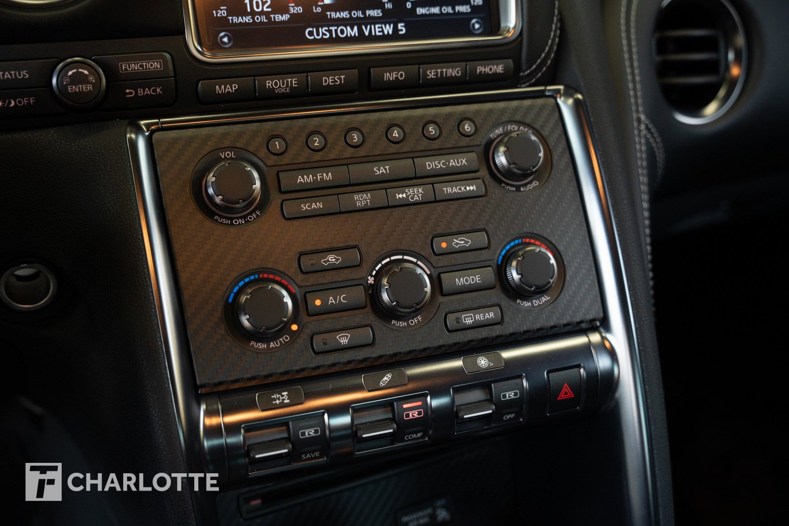 Used 2015 Nissan GT-R Premium image 22