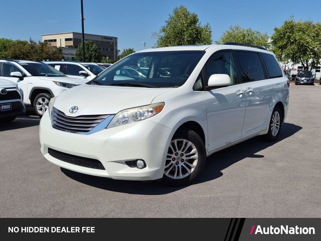 Used 2015 Toyota Sienna XLE w/ XLE Navigation Package
