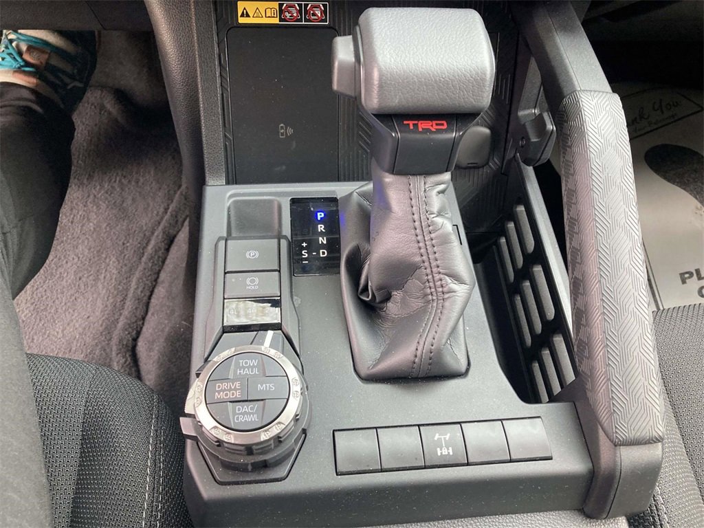 Used 2025 Toyota 4Runner TRD Off-Road image 16