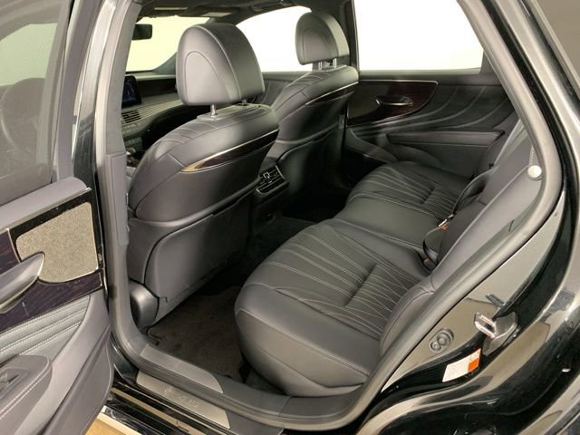 Certified 2024 Lexus LS 500 AWD w/ Luxury Package image 26