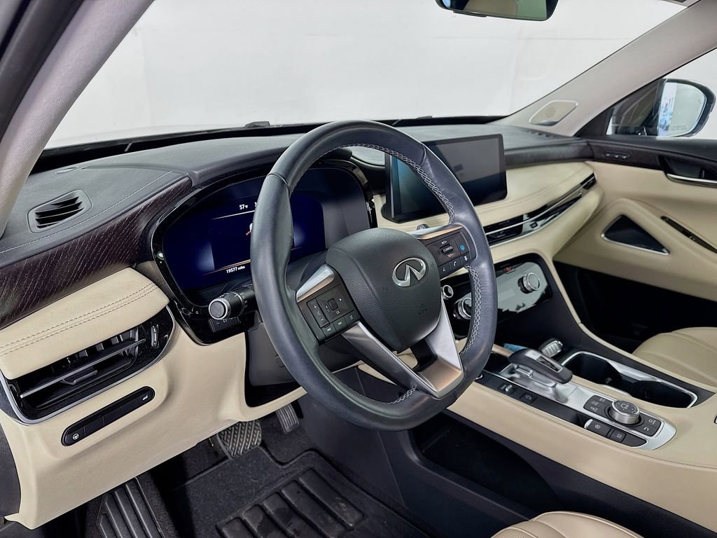 Used 2023 INFINITI QX60 Sensory w/ Cargo Package image 9