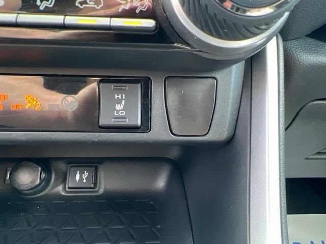 Used 2019 Toyota RAV4 XLE w/ Convenience Package AWD/4WD image 22