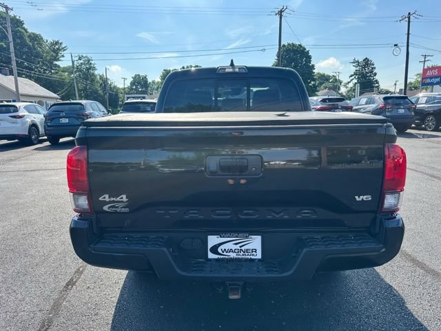 Used 2022 Toyota Tacoma SR AWD/4WD image 7