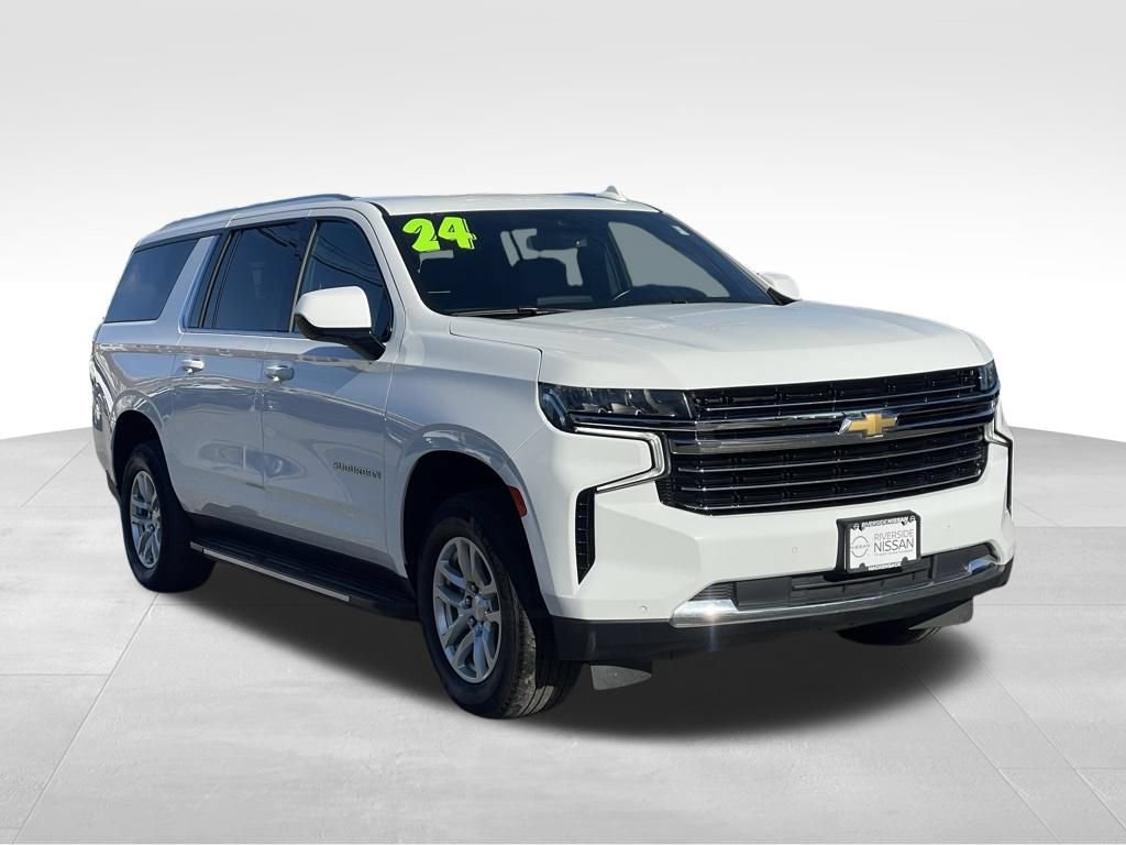 Used 2024 Chevrolet Suburban LT AWD/4WD image 3