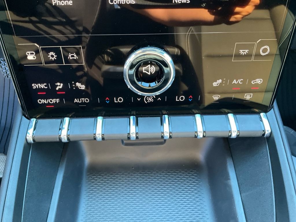 New 2026 GMC Terrain Elevation w/ Elevation Premium Package image 21