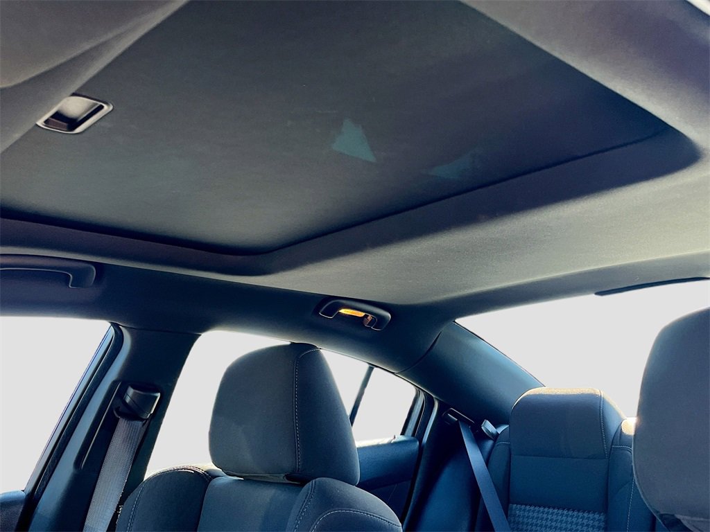 Used 2022 Dodge Charger R/T w/ Performance Handling Group image 21