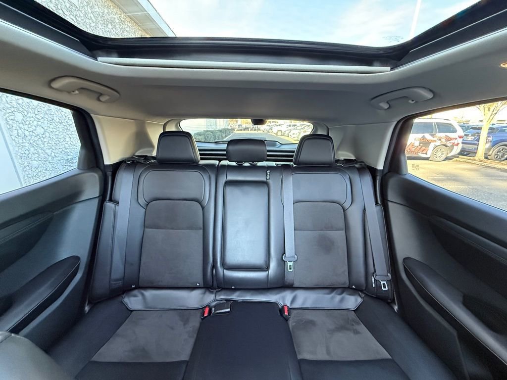 Used 2023 Nissan Ariya FWD image 18