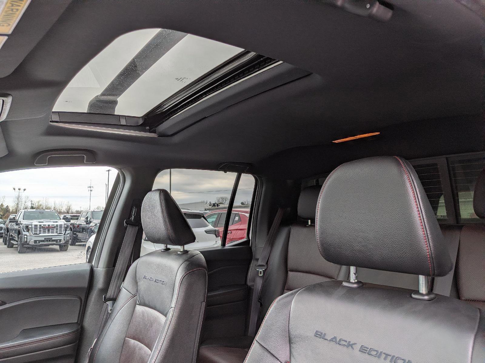 Used 2023 Honda Ridgeline Black Edition image 12