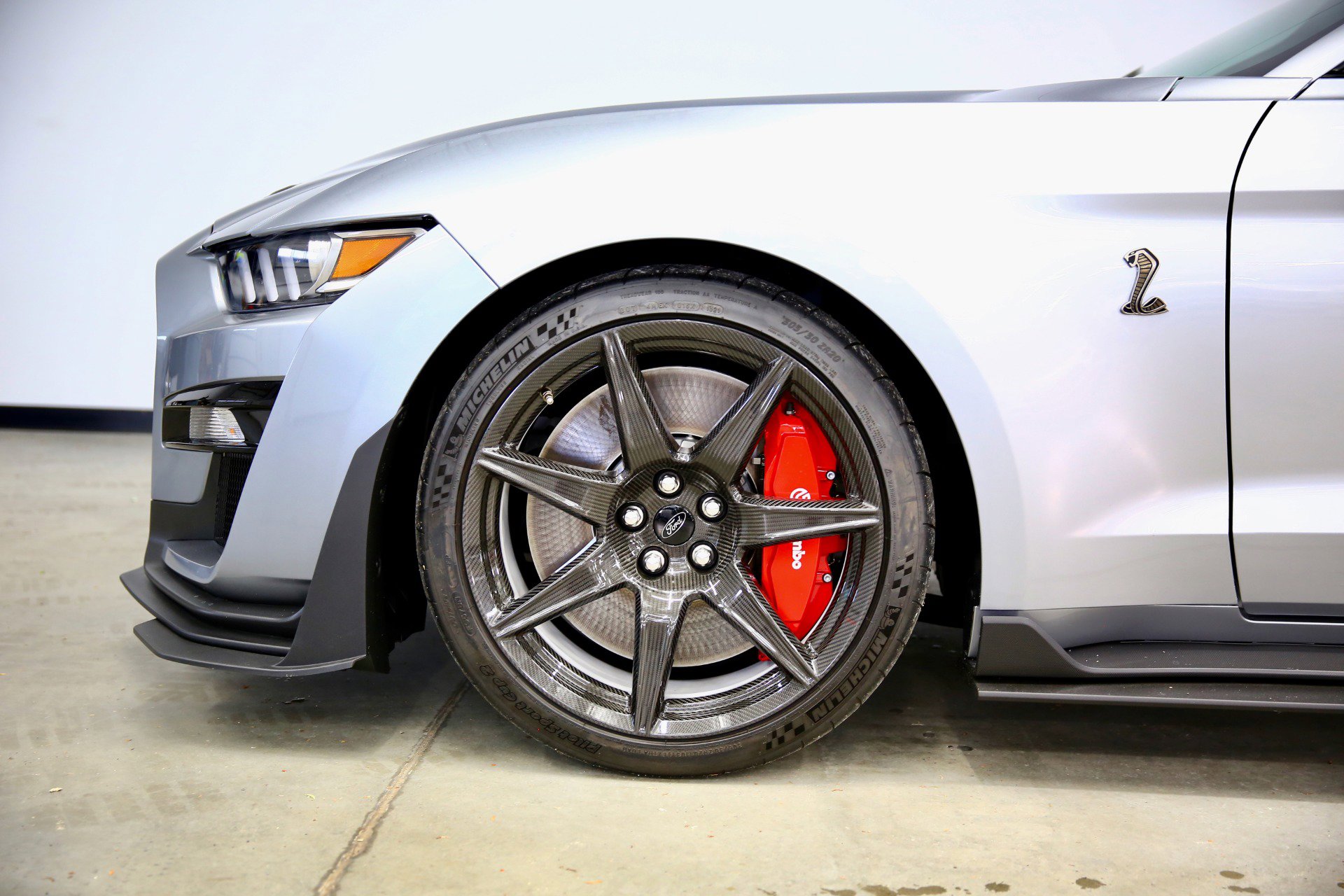 Used 2021 Ford Mustang Shelby GT500 w/ Carbon Fiber Track Pack RWD image 8