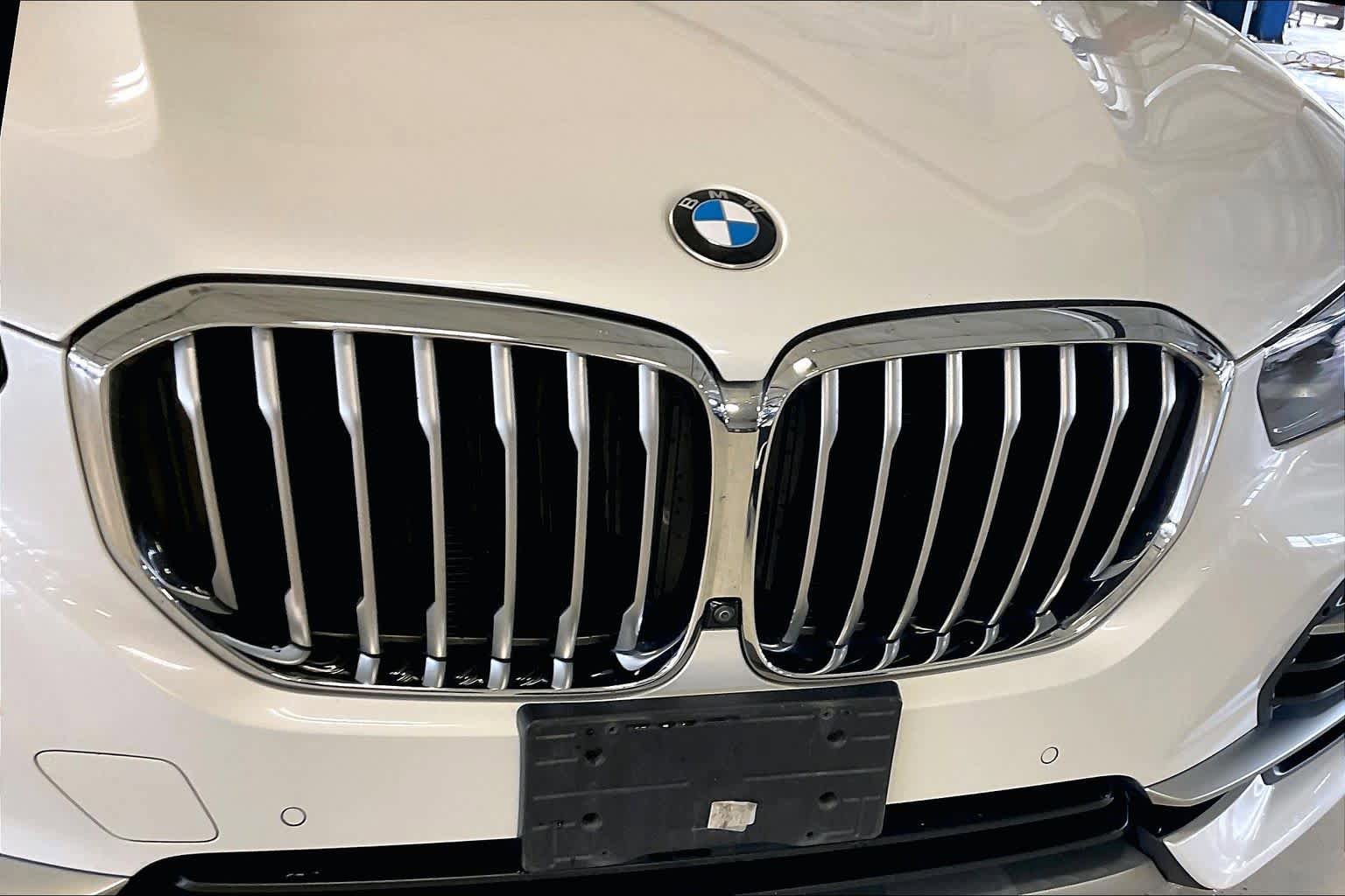 Used 2022 BMW X5 xDrive40i w/ Premium Package AWD/4WD image 30