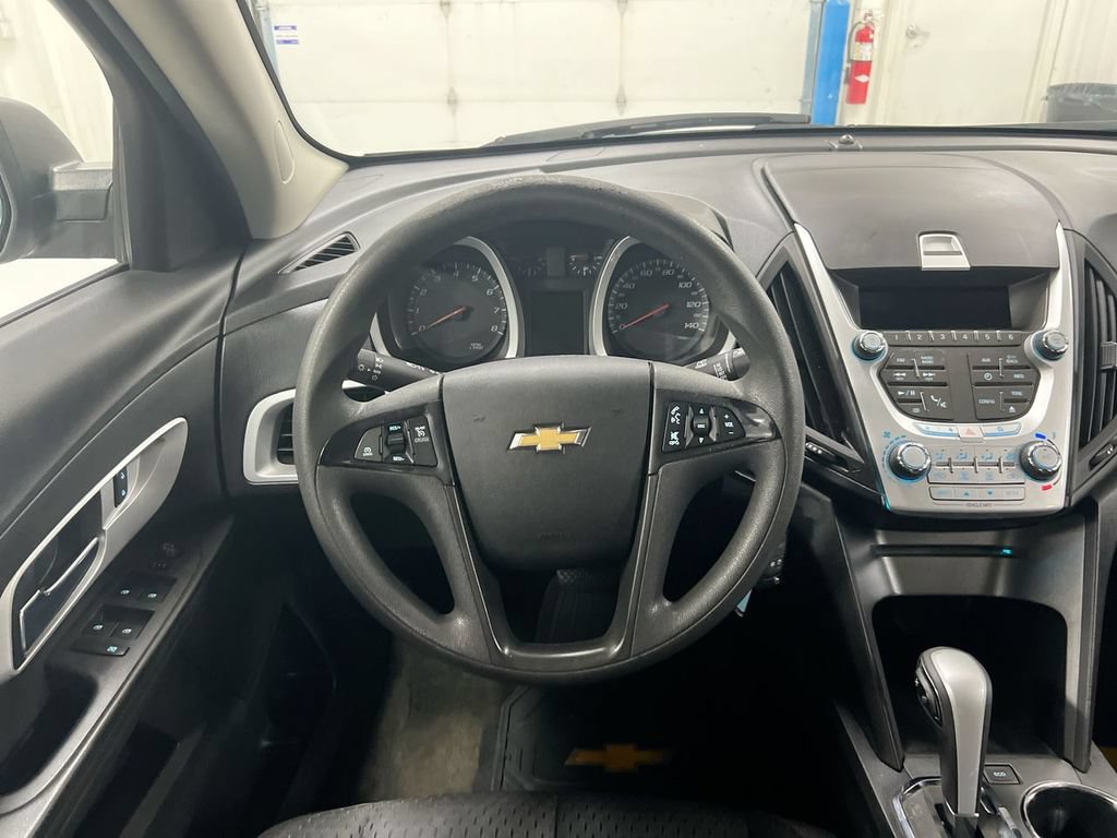 Used 2014 Chevrolet Equinox LS AWD/4WD image 11