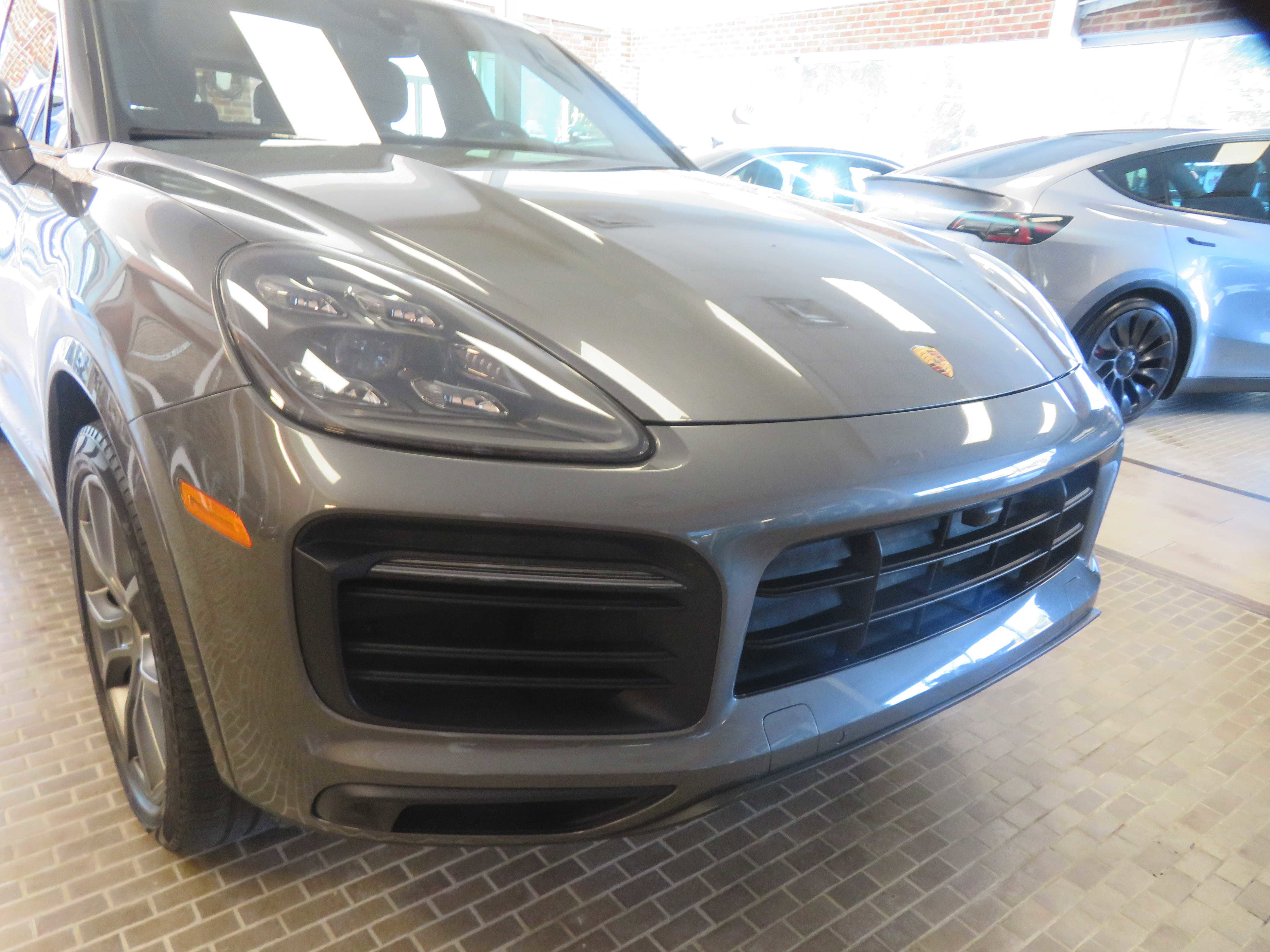 Used 2020 Porsche Cayenne S image 64