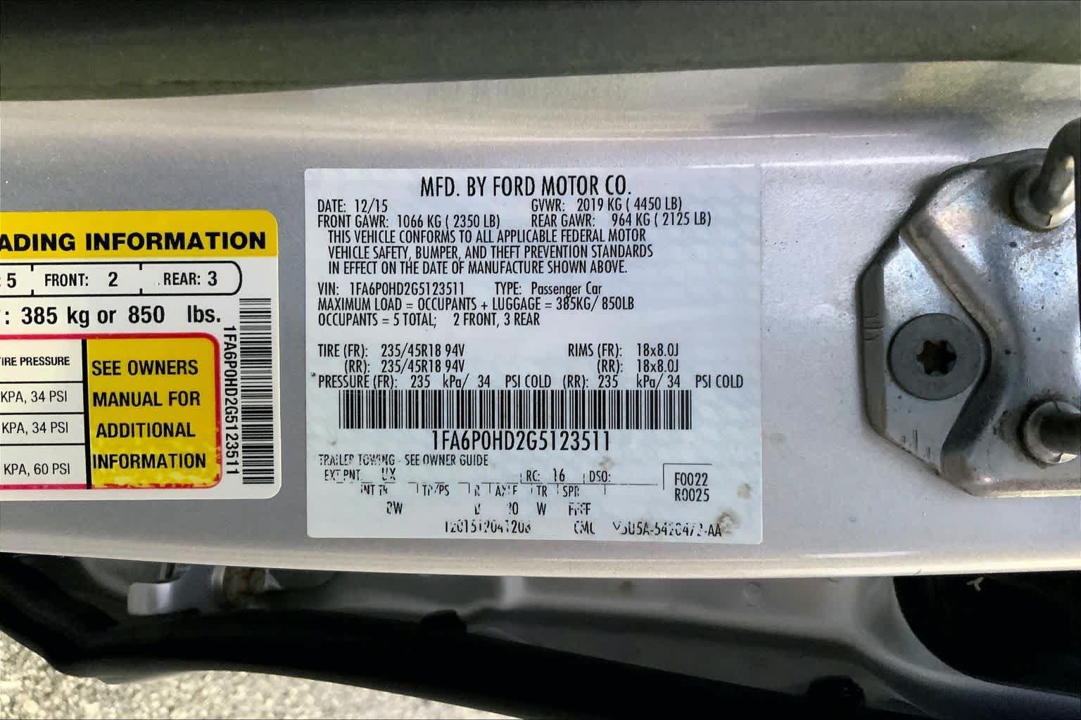 Used 2016 Ford Fusion SE w/ Equipment Group 202A FWD image 31