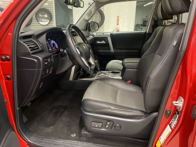 Used 2021 Toyota 4Runner SR5 Premium image 27